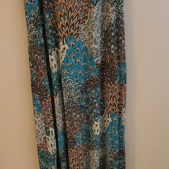 Ellen Parker Design Elegant Paisley Maxi Dress - Picture 2 of 8